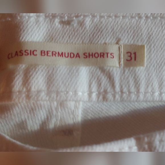 Women's Levi's Shorts - Picture 7 of 7